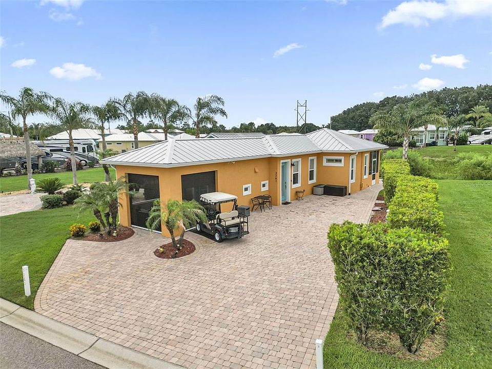 1st image of 3261 Fish Hawk Dr