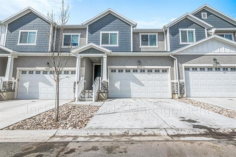 1st image of 627 N Preserve Dr