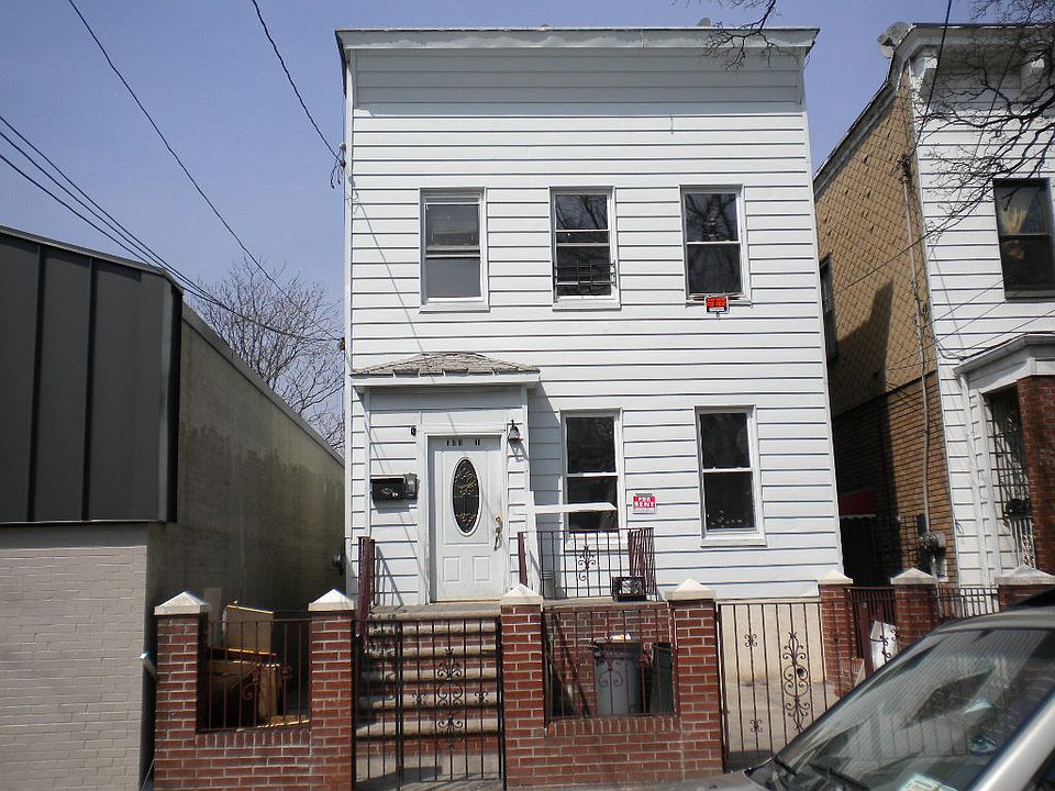 1st image of 10411 39th Ave