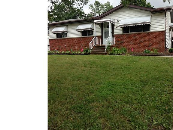 3rd image of 4861 Donovan Dr