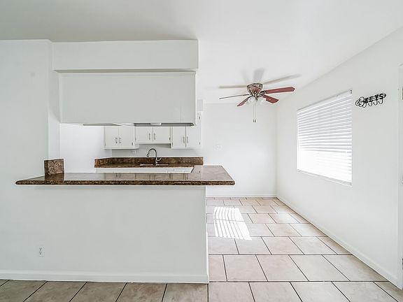 4th image of 912 Gladys Ave APT 3