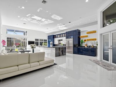 6430 Three Lakes Lane, Boynton Beach, FL, 33437