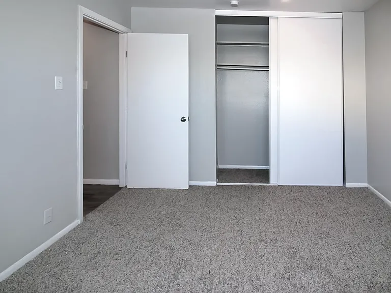 Alamo Estates — Photo 14