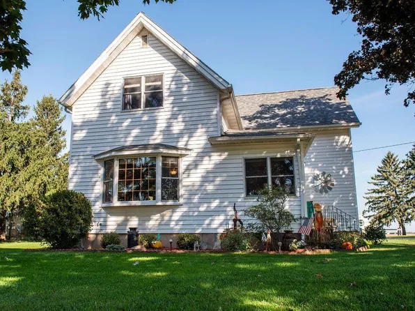 114 Fillmore St E, Wykoff, MN 55990