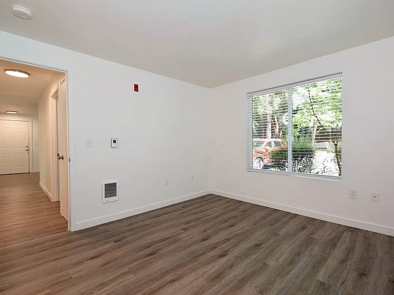 Glen Ridge — Photo 42