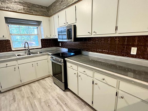 5th image of 5407 N Suwanee Ave APT B