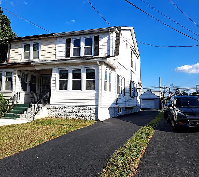 1st image of 125 N Scott Ave