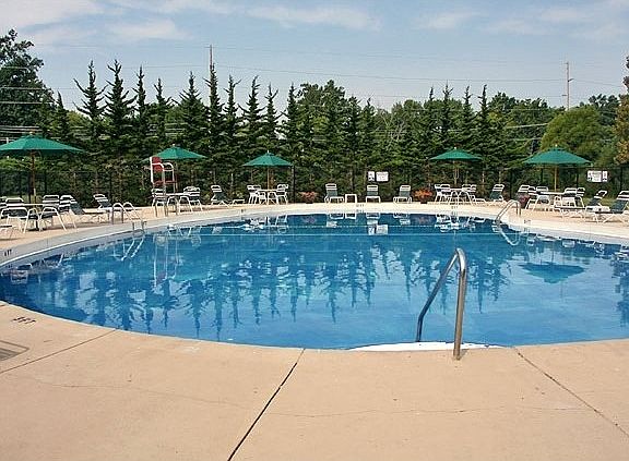 Outdoor Swimming Pools