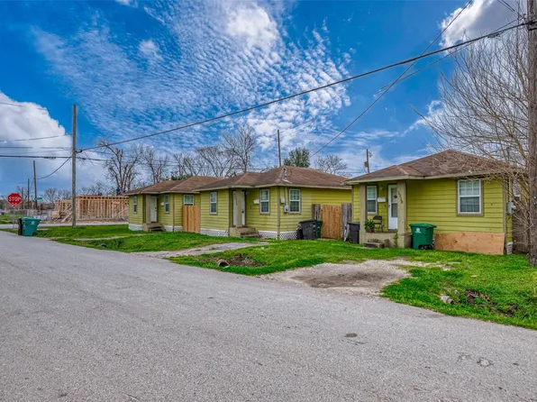 3938 King St, Houston, TX 77026