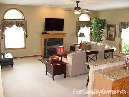 5th image of 2447 Seton Dr