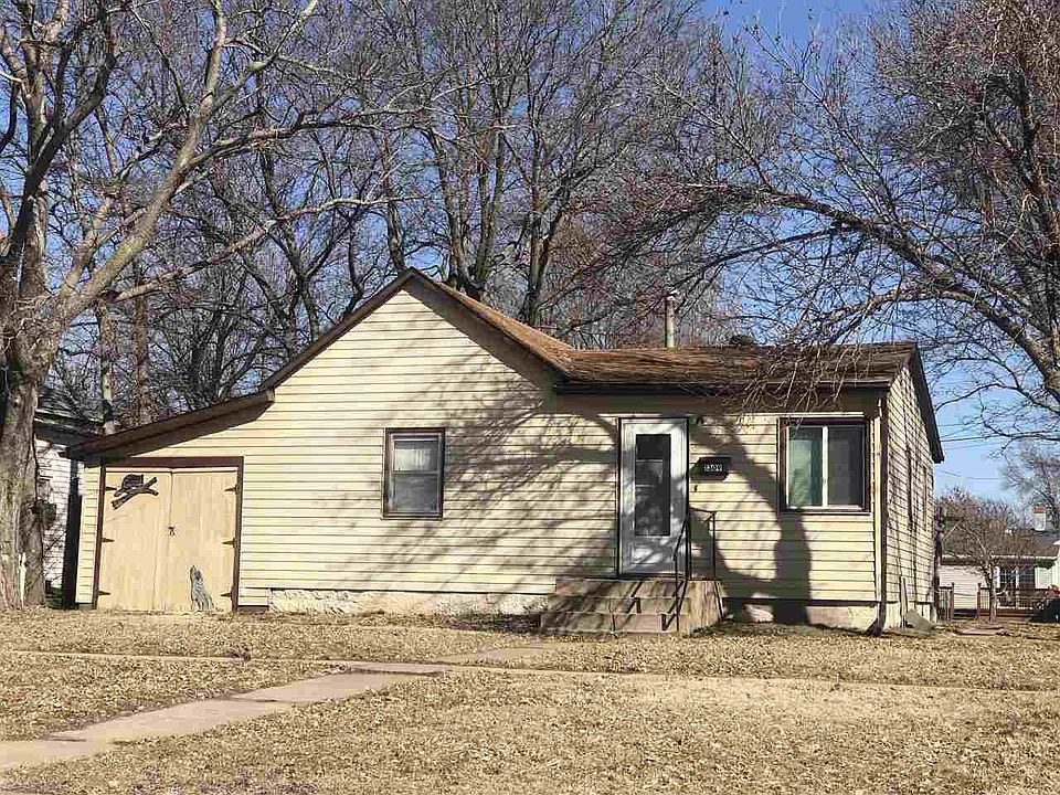 1st image of 1309 A Ave