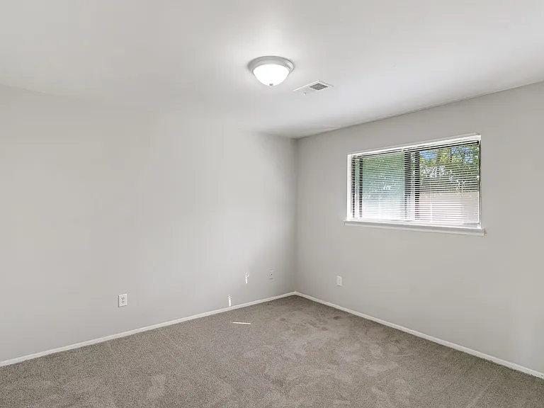 4144 Airport Rd — Photo 22