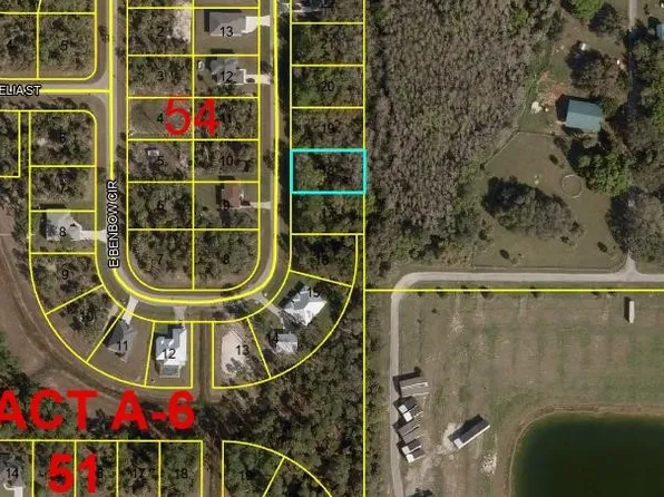 E Benbow Cir, Labelle, FL 33935