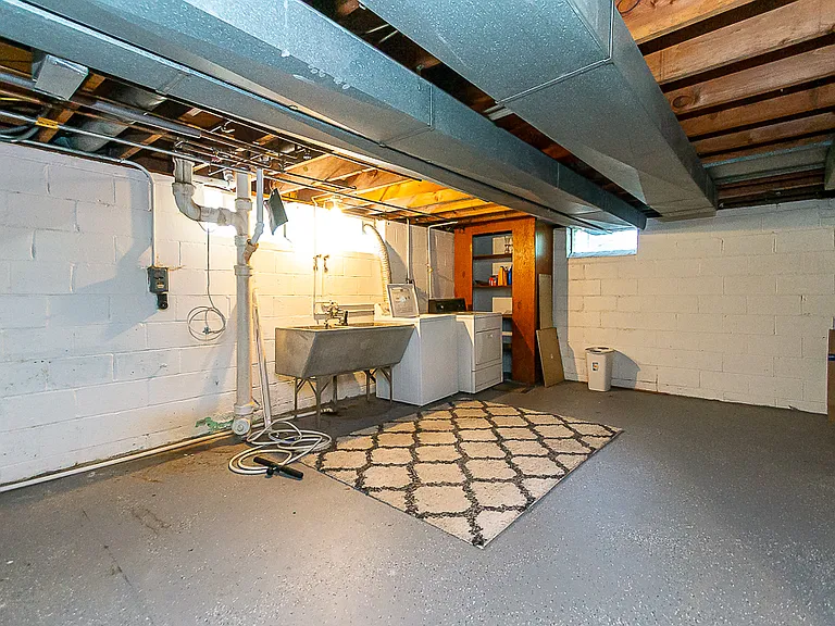 1248 Webb Rd #2 — Photo 22