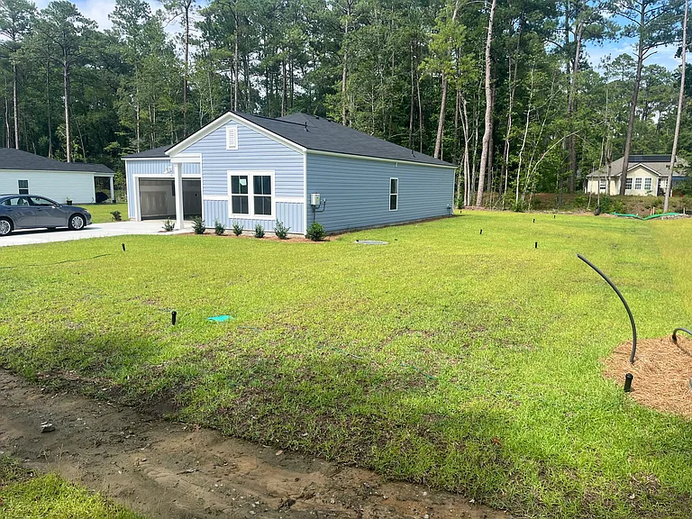 1030 Harbor Dr — Photo 2
