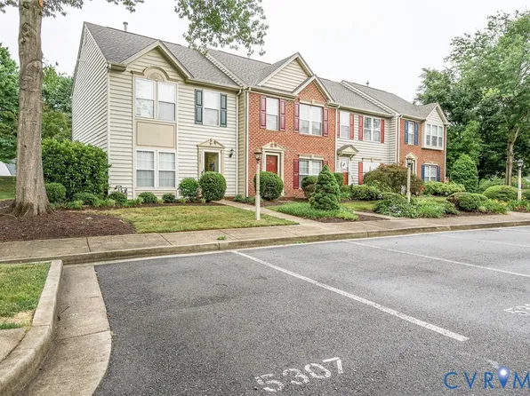 5307 Golf Villa Ln, Glen Allen, VA 23059