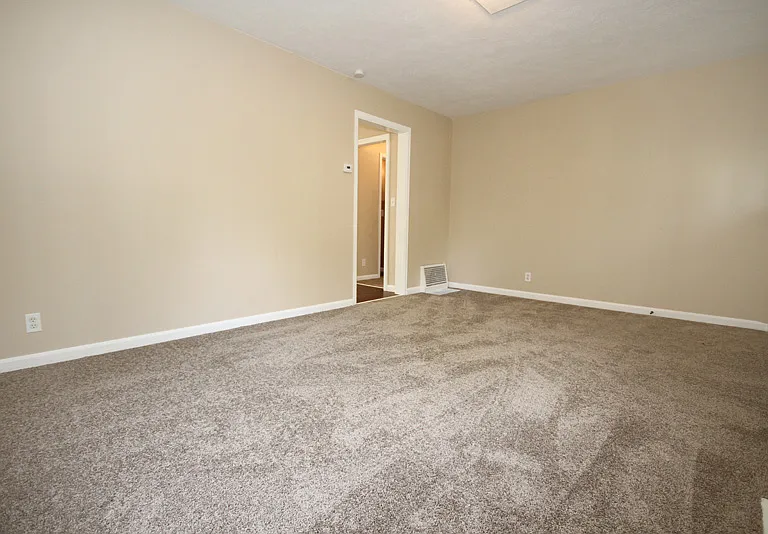 109 Sunset Dr — Photo 4
