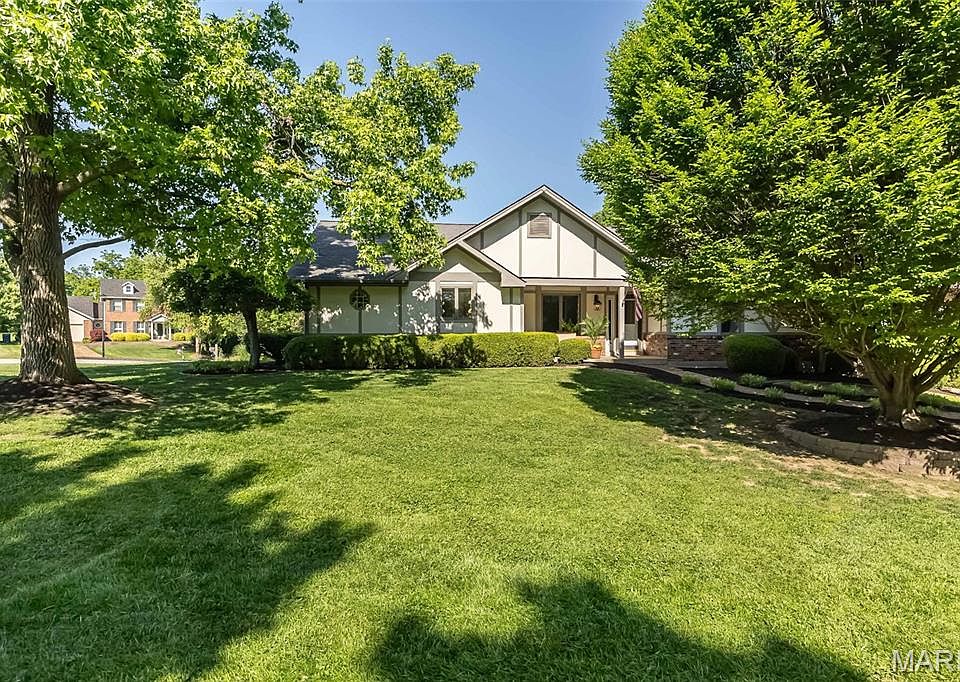 1st image of 159 Spring Oaks Dr