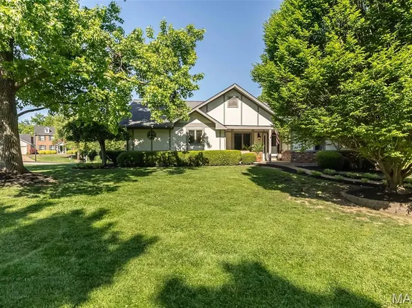 159 Spring Oaks Dr, Ballwin, MO 63011