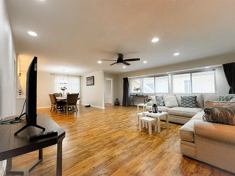 637 S Ripple Creek Dr #637 — Photo 9