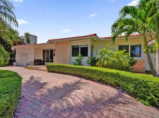 2025 Alamanda Dr, North Miami, FL 33181