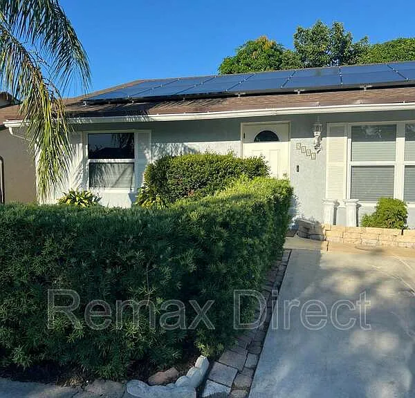 5112 Cornell Walk — Photo 3
