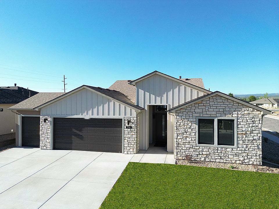 710 Sanctuary Dr Exterior Front