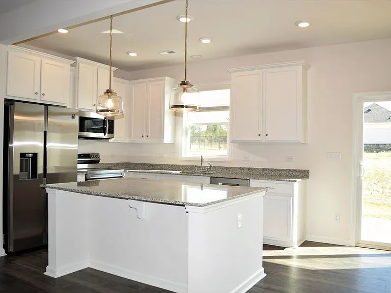 3934 Townes Blvd — Photo 3