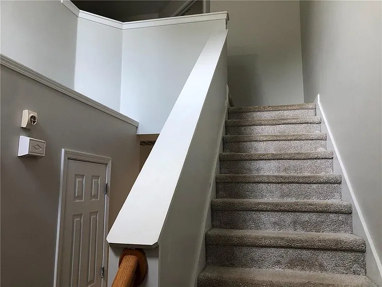 370 Manor Glen Dr — Photo 13