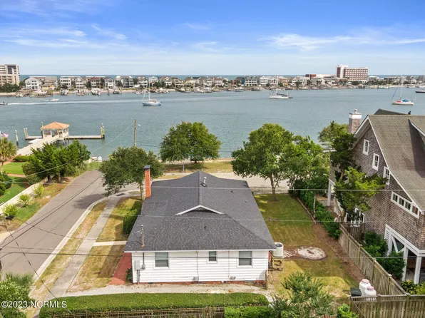 204 Jasmine Place, Wrightsville Beach, NC 28480