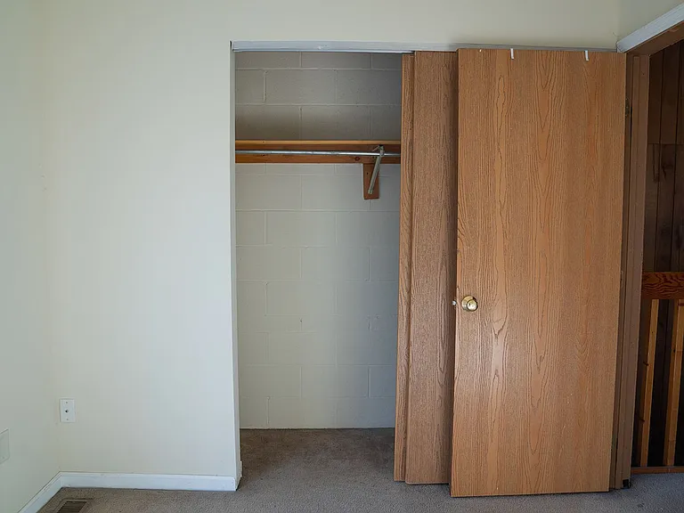 1669 Summit St #1675 — Photo 32