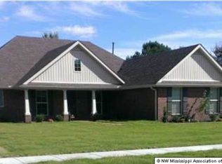 9387 Lorrie Ln, Olive Branch, MS 38654