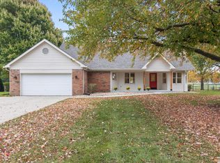 679 S Windmill Trl, Greenwood, IN 46142