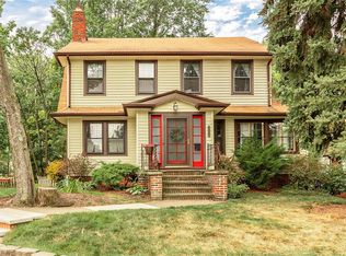 1176 Cleveland Heights Blvd, Cleveland Heights, OH