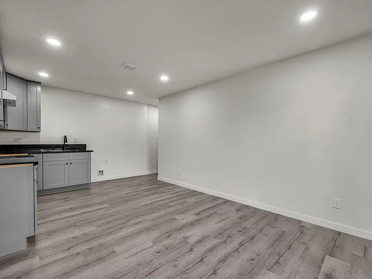 5842 Denver Ave — Photo 27