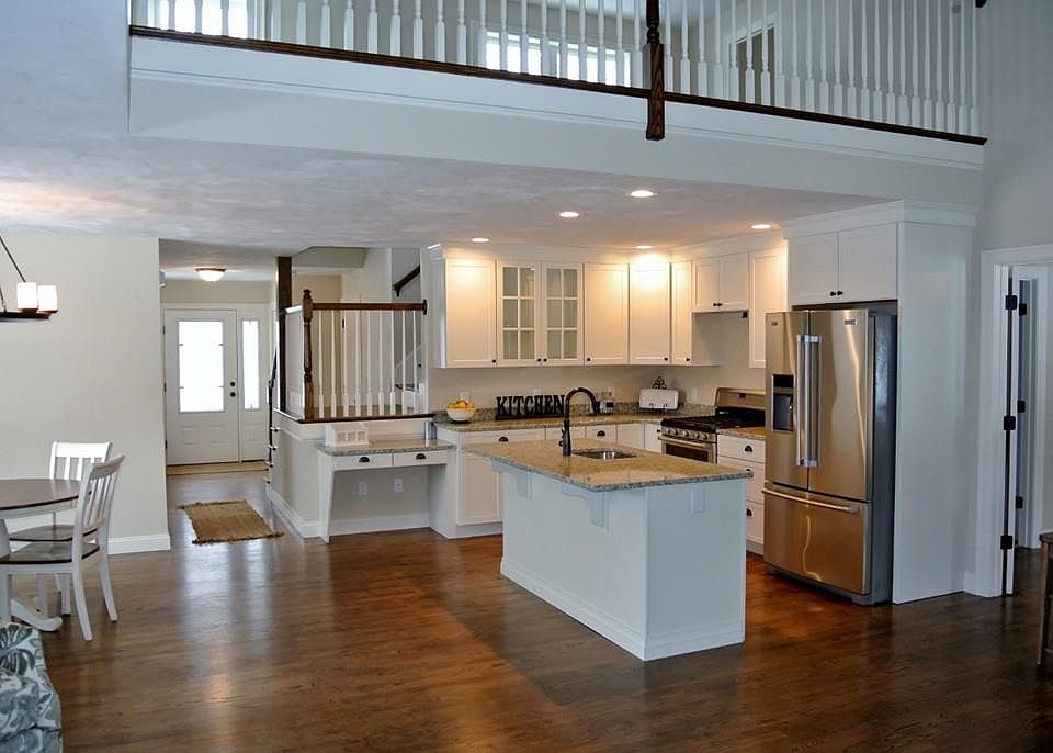 2nd image of 31 Honeycrisp Way #31