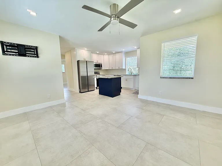 8658 SE Anthion Way — Photo 9