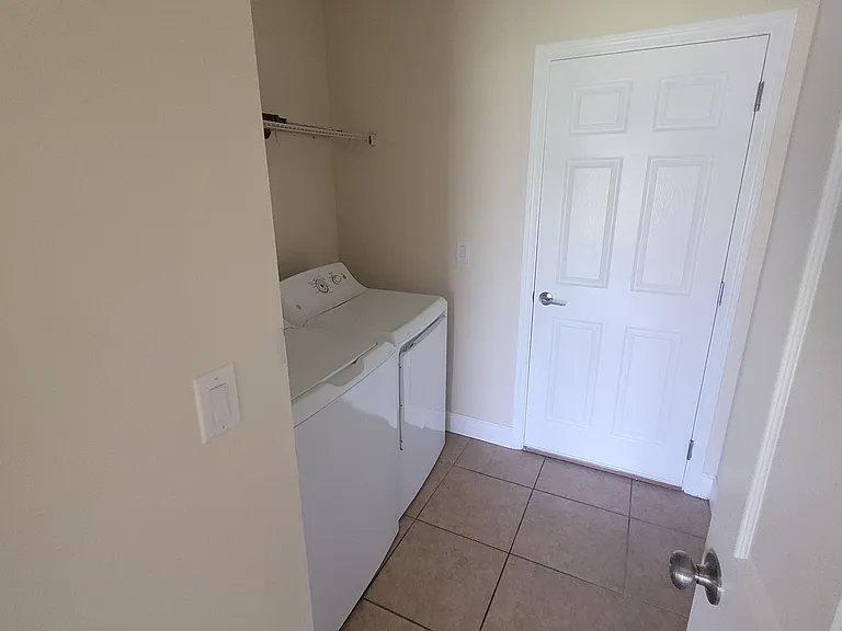 359 Ashlar Ct — Photo 10