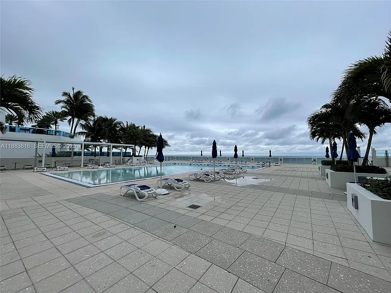2751 S Ocean Dr #1204S — Photo 48