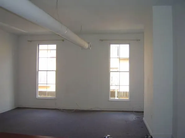 2020 S 2nd St, Philadelphia, PA 19148