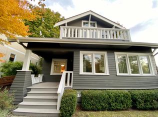 7012 16th Ave NE, Seattle, WA 98115