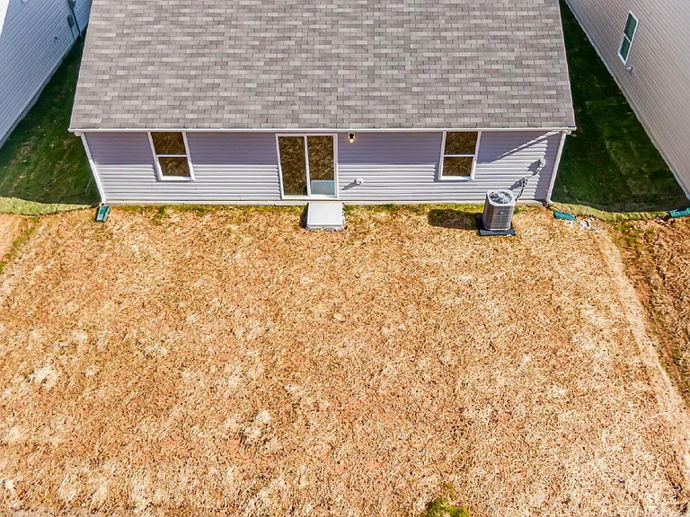 2203 Lagganmore Dr — Photo 6