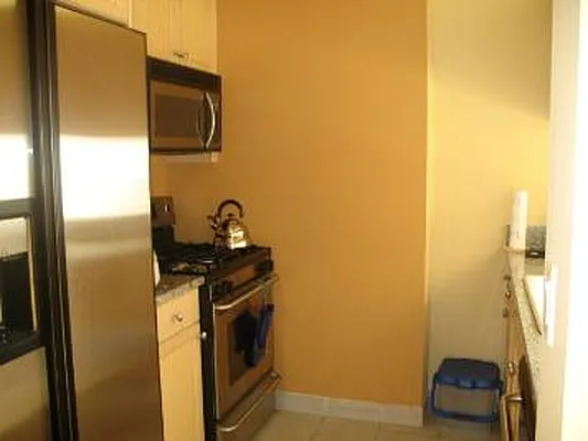 Rented by Corcoran | media 7