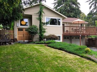 10716 NE 187th St, Bothell, WA 98011