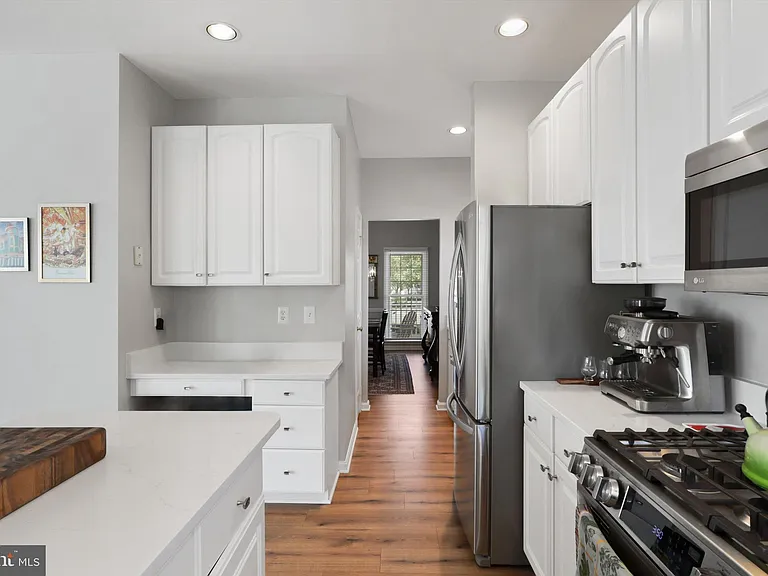 42903 Redfield St — Photo 20