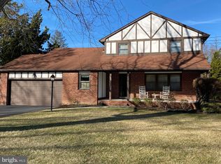 2050 Cottonwood Dr, Vineland, NJ 08361