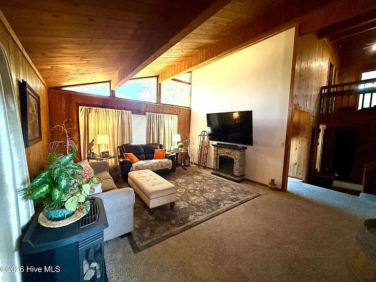 115 Gumberry Rd — Photo 3