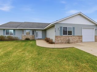 724 4th St NW, Richmond, MN 56368