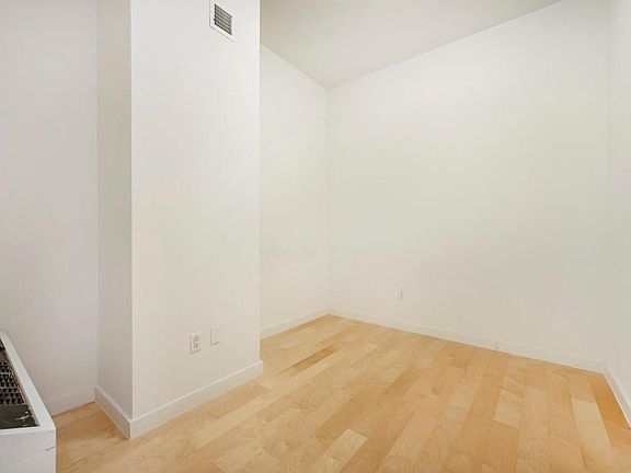 4th image of 90 Washington St APT 12B