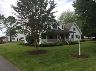 22 Liberty St, Onancock, VA 23417